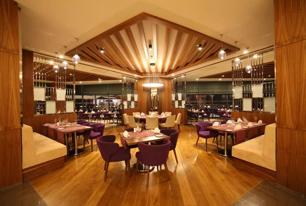 hotel ramada plaza konya_shabavizparvaz_14.jpg